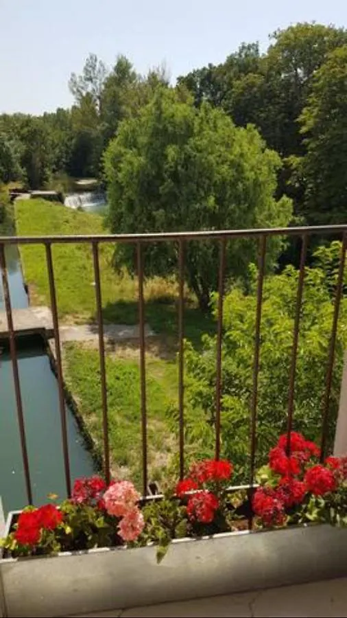 Hotel The Mill France à Saint-Georges-de-Luzençon