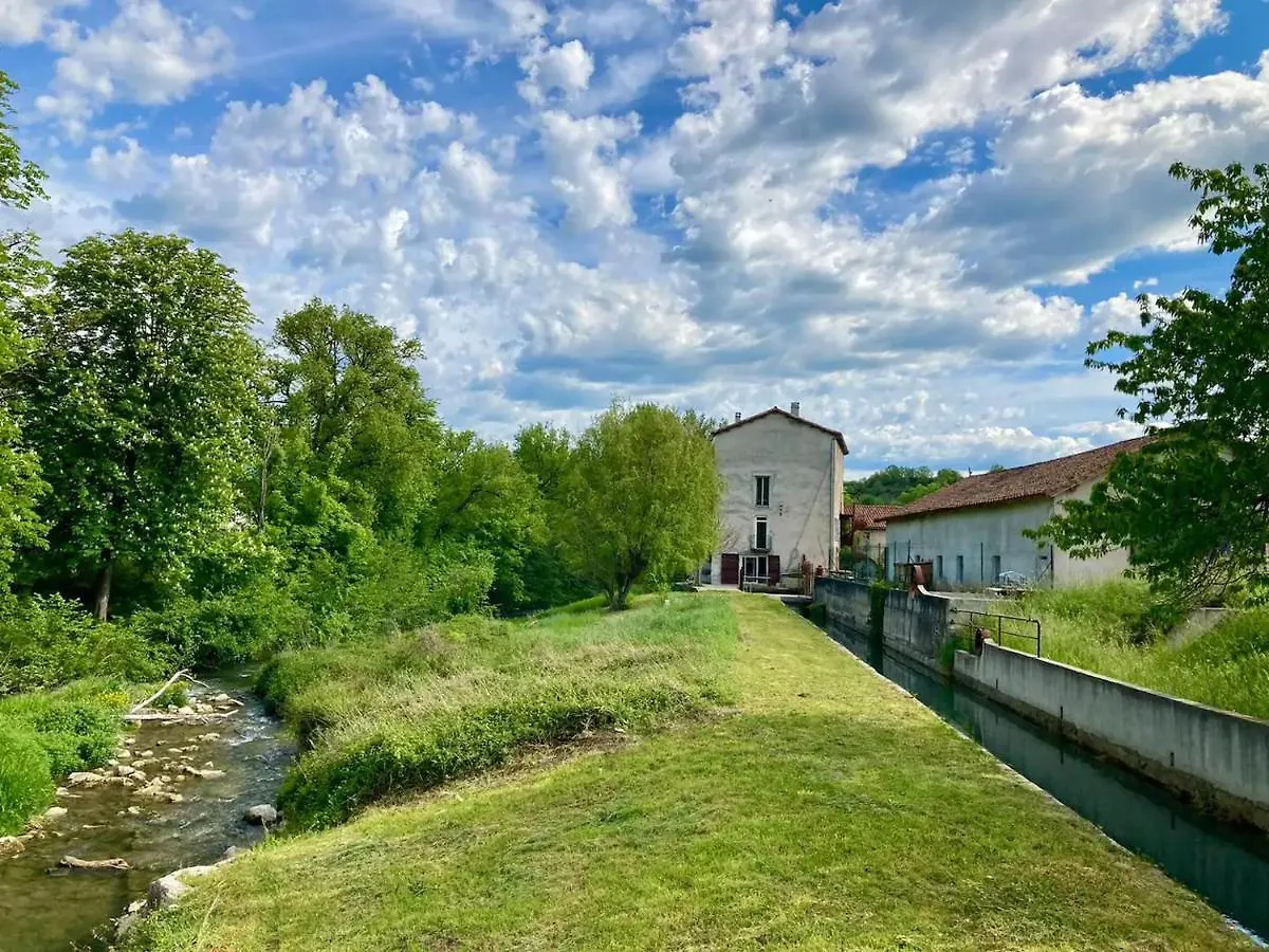 Hotel The Mill France à Saint-Georges-de-Luzençon Maison d'hôtes